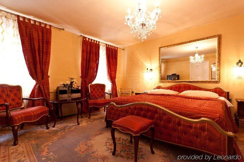 Hotel Livadic 사모볼 객실 사진