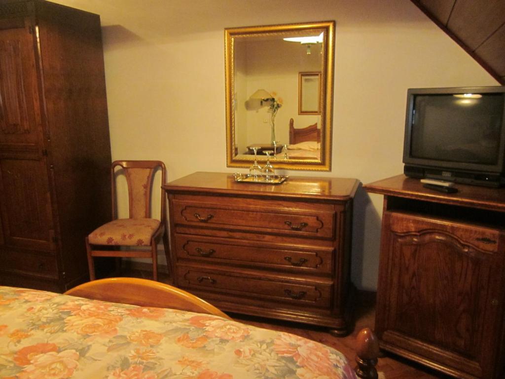 Hotel Livadic 사모볼 외부 사진