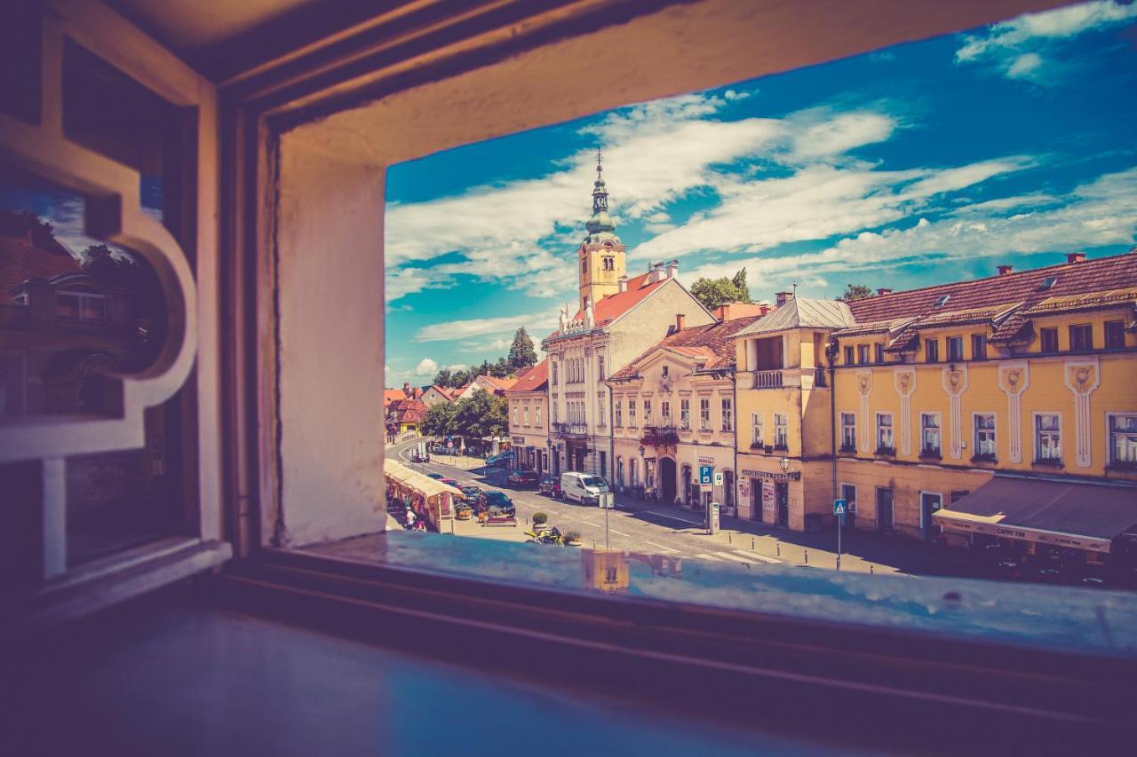 Hotel Livadic 사모볼 외부 사진